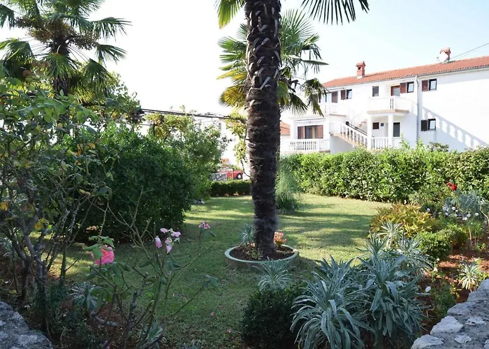 公寓 In - Insel Krk 13290 奈维斯